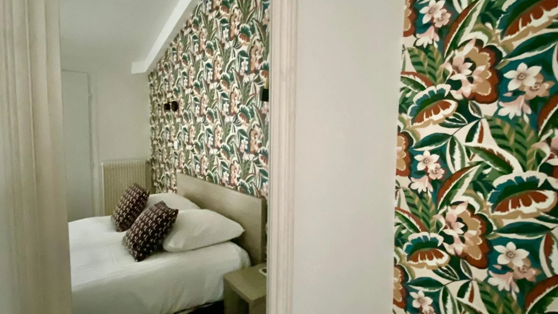 Hotel Solara Nice 2*,  France